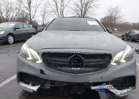 2014 Mercedes-Benz E 63 Amg S 4Matic z USA, uszkodzony, nr VIN WDDHF7GB5EA910722